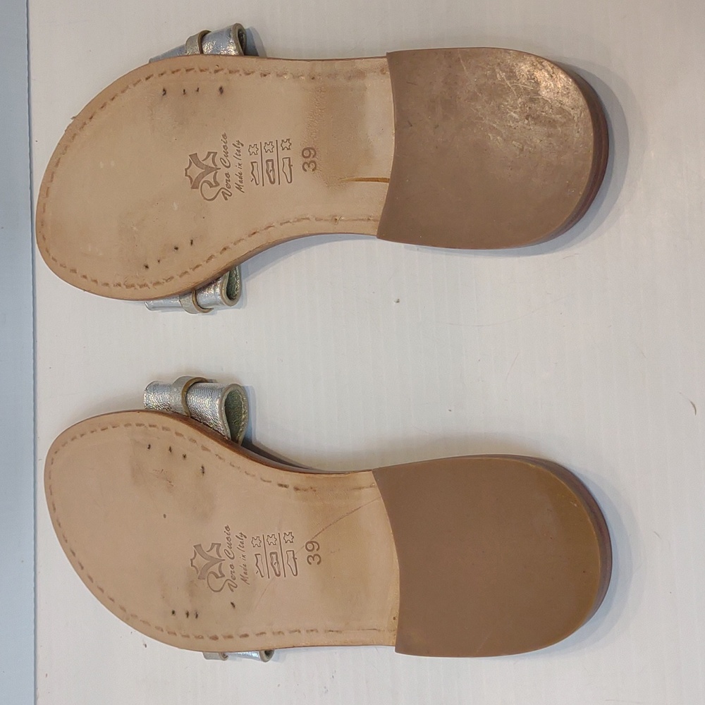 Italian Handmade Positano Moda All Leather Slides Lion Medallion Silvery Vamp - Picture 8 of 10